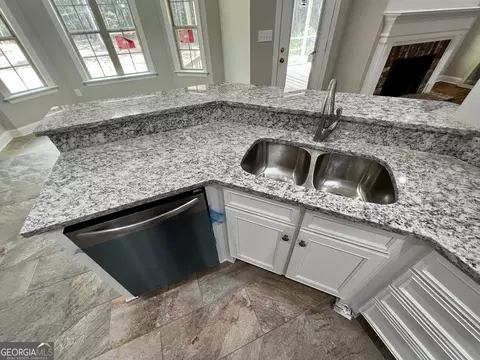 Kitchen - 2520 Fox Creek Ct, Haddock, GA 31033 photo 9 of 9