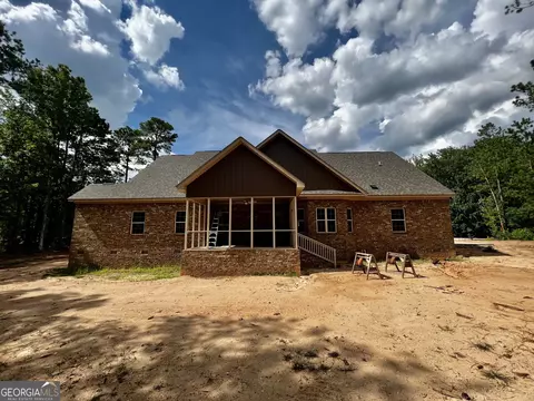 Exterior - 2520 Fox Creek Ct, Haddock, GA 31033 photo 4 of 5