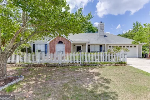 112 Patricia Ter, Grayson, GA 30017