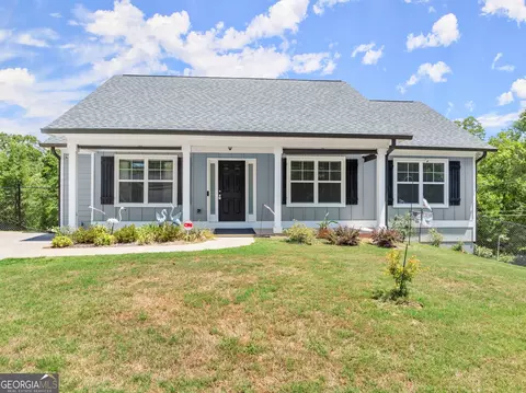 1187 E Doyle St, Toccoa, GA 30577
