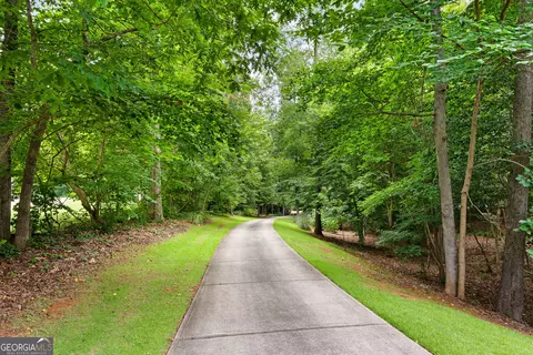 119 Riverbluff Dr, Lagrange, GA 30240 photo 3