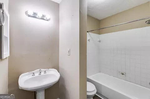 6473 Northridge Way, Morrow, GA 30260 photo 10