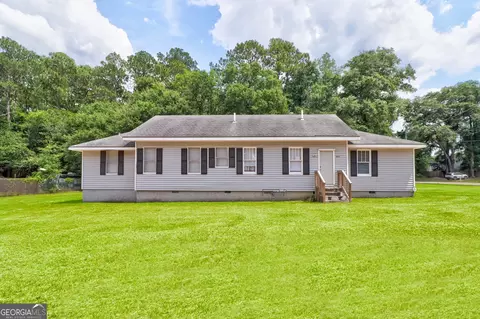 501 E 4th St, Springfield, GA 31329