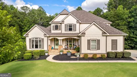 294 Sandisfield Dr, Sharpsburg, GA 30277