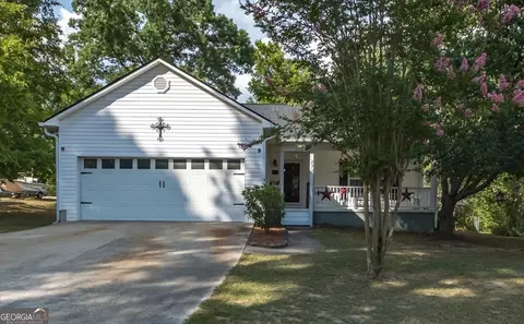 273 Southern Walk Cir, Gray, GA 31032