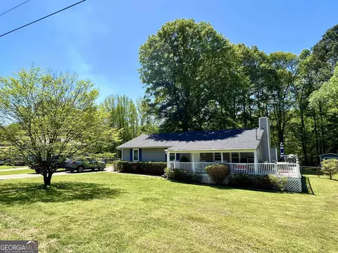 25 W Knight Dr, Carrollton, GA 30116