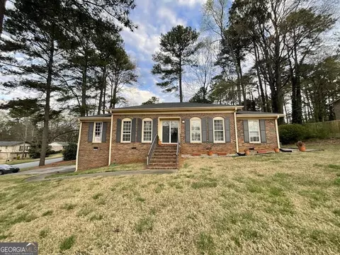 3986 Shady Cir NW, Lilburn, GA 30047