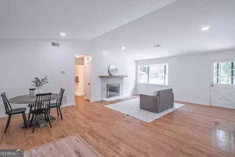 3933 Irvindale Rd, Duluth, GA 30096 photo 9