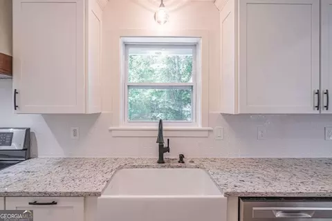 3933 Irvindale Rd, Duluth, GA 30096 photo 4