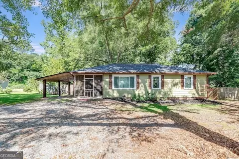 370 Happy Valley Cir, Newnan, GA 30263