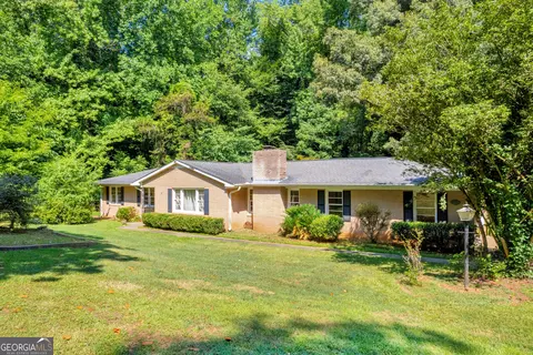 296 Gilmer St, Lavonia, GA 30553