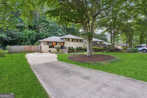 1567 Moncrief Cir, Decatur, GA 30033