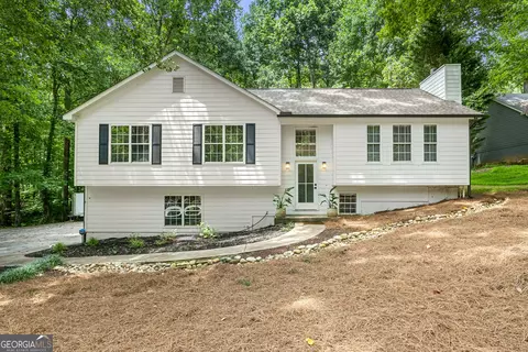 28 Boones Ridge Dr SE, Acworth, GA 30102