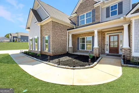 194 Belvoir Pl, Senoia, GA 30276