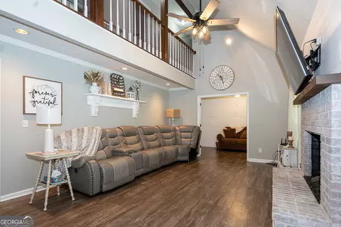 119 Taylor Len Dr, Lagrange, GA 30240 photo 3