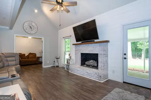 119 Taylor Len Dr, Lagrange, GA 30240 photo 2