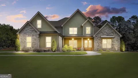 105 Dean Dr, Tyrone, GA 30290