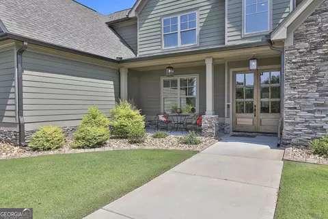 Exterior - 105 Dean Dr, Tyrone, GA 30290 photo 8 of 17