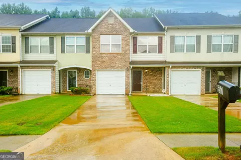 657 Georgetown Ln, Jonesboro, GA 30236