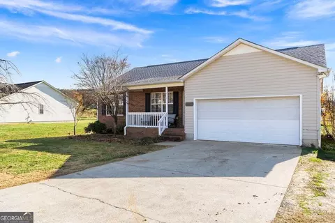 215 Sage Trl SE, Calhoun, GA 30701