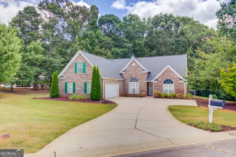 27 Amberstone Ct, Jefferson, GA 30549