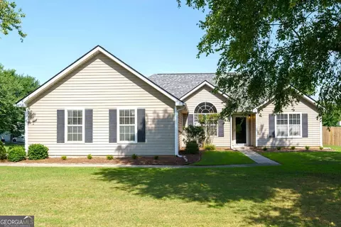 701 Fletcher Dr, Winder, GA 30680
