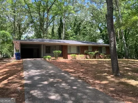 328 N Myrtle St, Winder, GA 30680