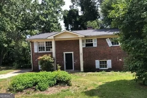 2720 Ocean Valley Dr, College Park, GA 30349