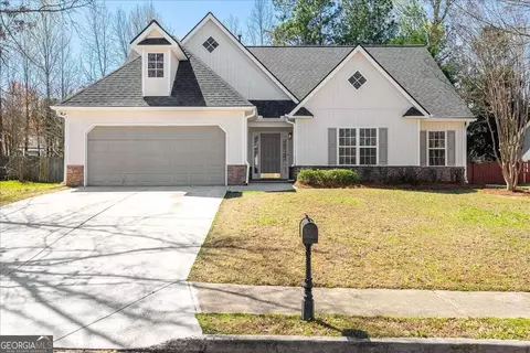 1612 Cregon Ct, Lawrenceville, GA 30043