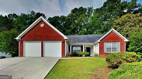2275 Shady Oaks Dr, Loganville, GA 30052