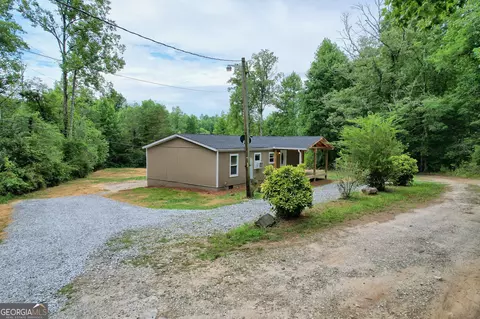 61 Appomattox Ln, Tiger, GA 30576