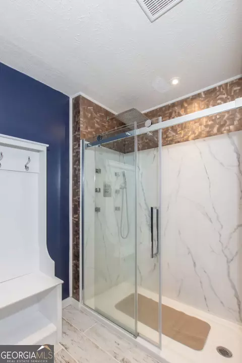 Bath - 85 Lovic Davis Rd, Lagrange, GA 30240 photo 6 of 16