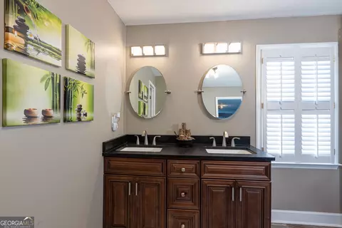 Bath - 85 Lovic Davis Rd, Lagrange, GA 30240 photo 8 of 16