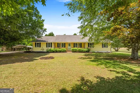 121 Harris Dr, Locust Grove, GA 30248