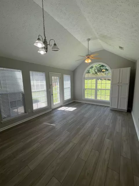 320 Preakness Dr, Lagrange, GA 30241 photo 7