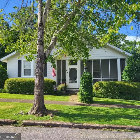 616 Denson St, Valley, AL 36854