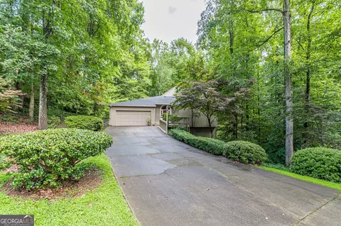 4276 Loch Highland Pkwy NE, Roswell, GA 30075