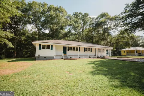 63 Armstrong Rd, Carrollton, GA 30117
