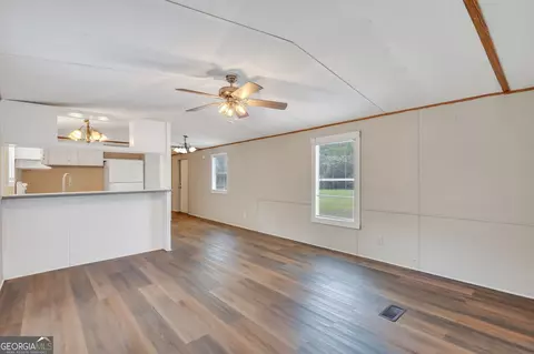 465 Stardust Loop, Jesup, GA 31545 photo 10