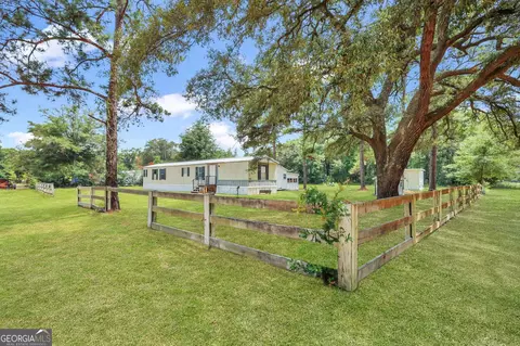 465 Stardust Loop, Jesup, GA 31545 photo 2