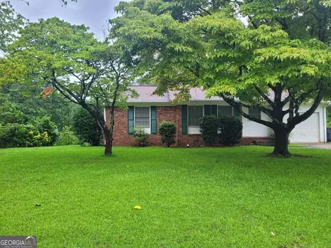 5240 Joan Of Arc Pl, Atlanta, GA 30349