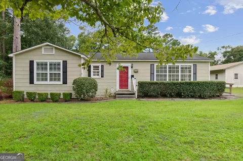 720 S Island St, Kingsland, GA 31548