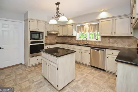 105 Lakeshore Way, Lagrange, GA 30240 photo 13