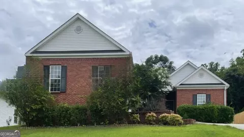 162 Sugarloaf Cir, Macon, GA 31204