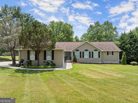 44 Woodman Hall Rd, Cleveland, GA 30528
