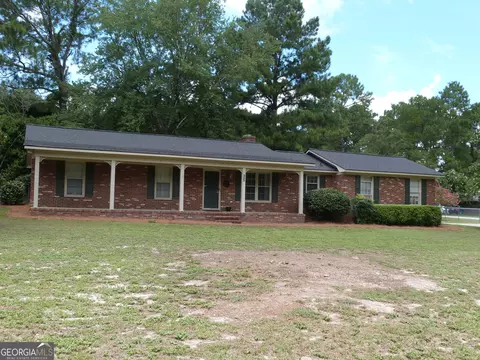 222 Shuman Dr, Statesboro, GA 30458