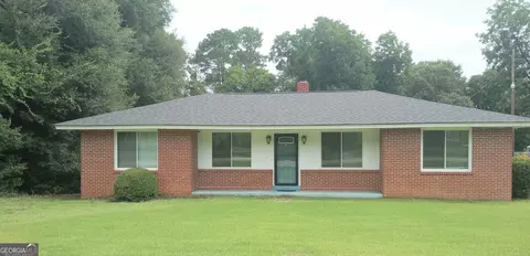 266 W Adams St, Tennille, GA 31089