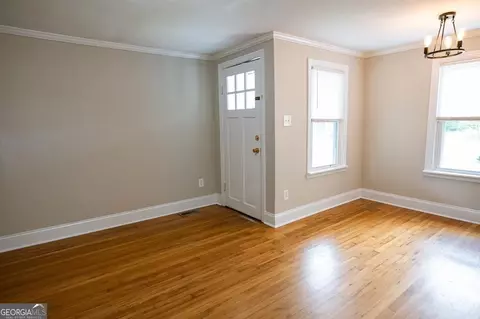 400 Taylor St, Barnesville, GA 30204 photo 12