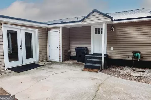 400 Taylor St, Barnesville, GA 30204 photo 9
