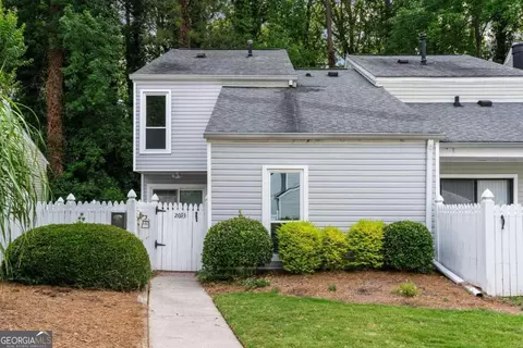 2693 Meadowlawn Dr SE, Marietta, GA 30067